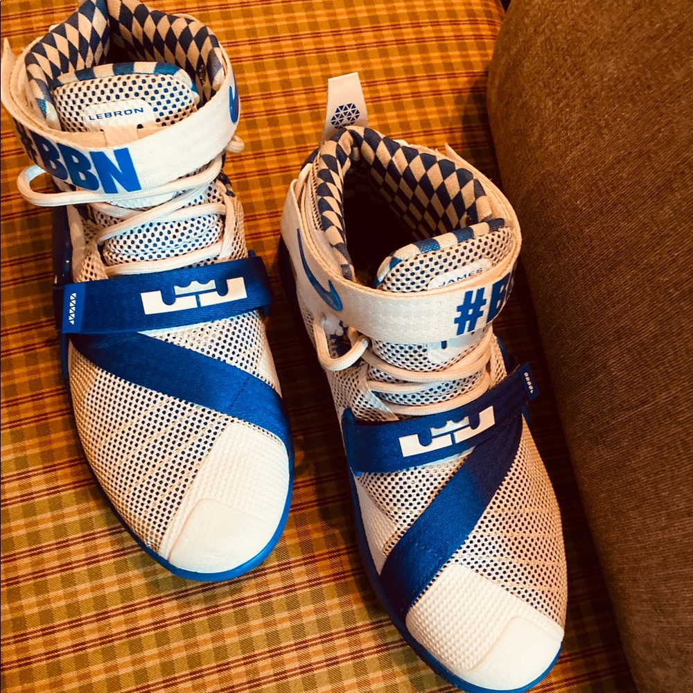 “SOLD”Kids white and blue Nike Lebron